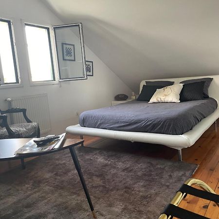 Chambre Hotes Nichee Sous Les Toits Rennes Exterior foto